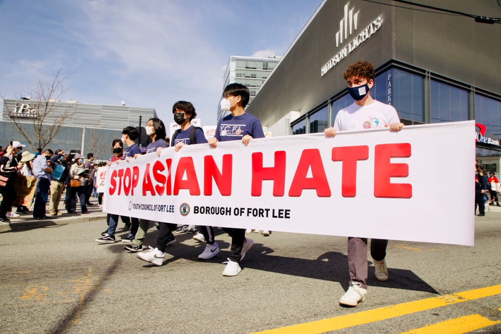 The current image has no alternative text. The file name is: sliu8233.jpg